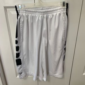 Men’s White Nike Elite Basketball Shorts w/pockets